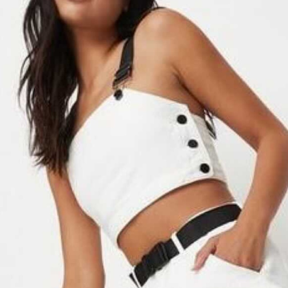 Missguided Buckle Top